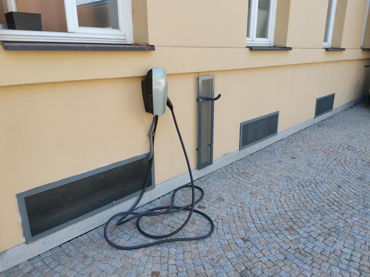 Hotel Lev Levice Bagian luar foto