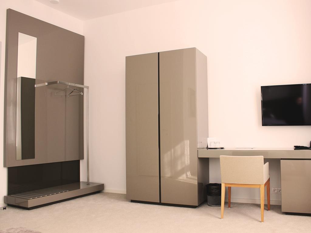 Hotel Lev Levice Ruang foto