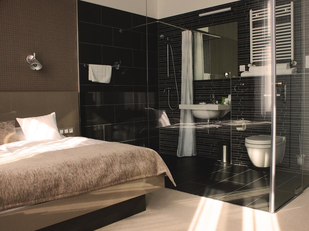 Hotel Lev Levice Ruang foto