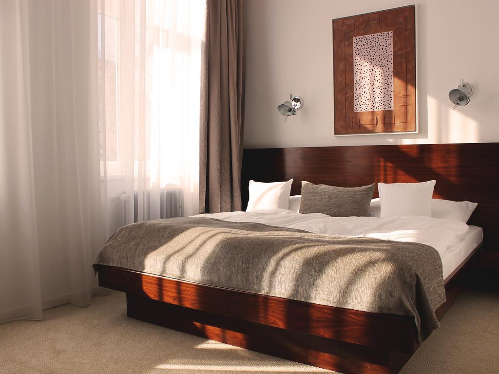 Hotel Lev Levice Ruang foto