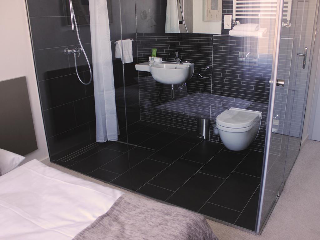 Hotel Lev Levice Ruang foto